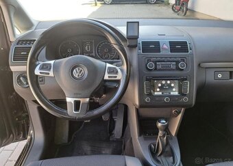 Volkswagen Touran 1,6 Comfortline nafta manuál 77 kw - 9