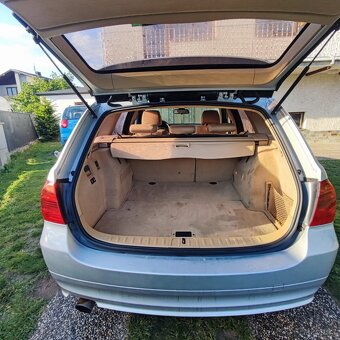 BMW 318d Tour 90kw - 9