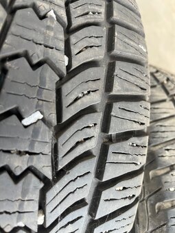 Sava zimní 215/55R16 - 9