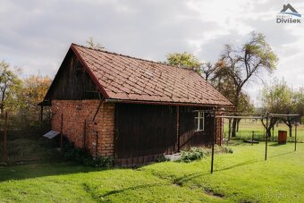 Prodej rodinného domu na polosamotě - 9