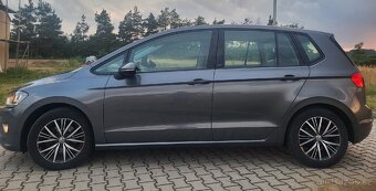 Volkswagen Golf Sportwan benzín - 9