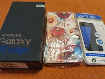 Samsung Galaxy S7 EDGE s velkým příslušenstvím - 9