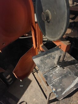 Pásová pila P320 - 9