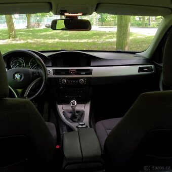 BMW 325d sedan 2008 manuál 145 kW - 9