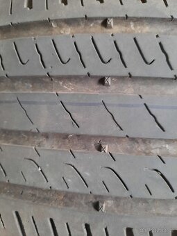 1ks. pneu. letní 225/60R17 Hyundai IX 35 - 9
