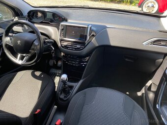 PEUGEOT 208 1.2 81 kW ALLURE ČR 1.MAJITEL 73.000 KM 2019 - 9