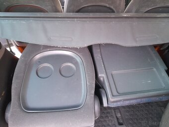 FORD GALAXY 2,0 TDI GHIA,7-MÍST,XENONY,TAŽNÉ - 9