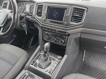 VW Amarok 3.0 Tdi V6 150kw Dark Label, 1.majitel - 9