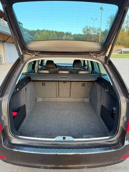 ŠKODA SUPERB 2.0 TDI 125kw COMBI s manuální převodovkou - 9