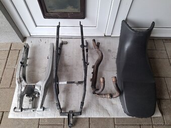 APRILIA PEGASO 650ie - 9