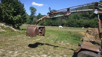 Nakladač unhz 500 - 9