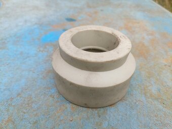 vodoinstalační materiál - 9