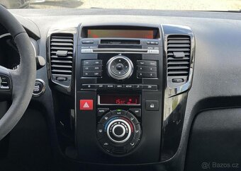 Kia Venga 1.6CVVT KAMERA KLIMA ALU manuál 92 kw - 9
