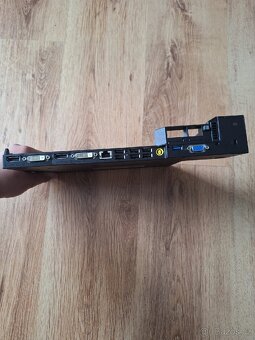 Lenovo ThinkPad T520 + Lenovo dokovací stanici - 9