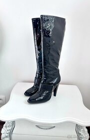 Luxusní kožené lakované kozačky Just Cavalli Vel 40 - 9