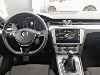 VW PASSAT 1.6 TDI 88kw 2018 servis VW - 9