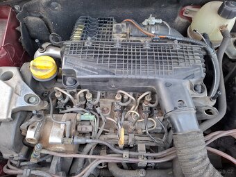 Renault Clio 1.5 DCi, nová STK, 2 sady kol - 9