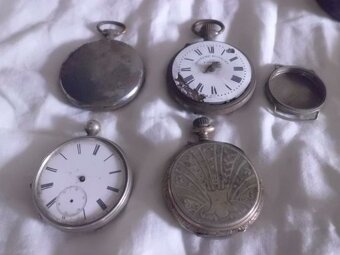 Stará Pozůstalost po Hodináři - Hodinky i Stříbrné a Díly - 9