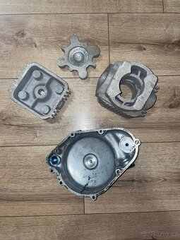 prodám díly čz, yamaha - 9