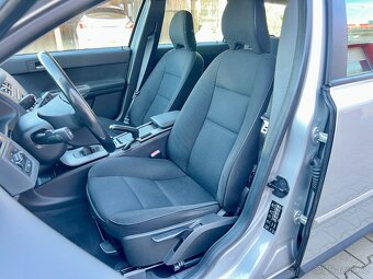VOLVO V50 1,6 D2 / KLIMA / 2010 - 9