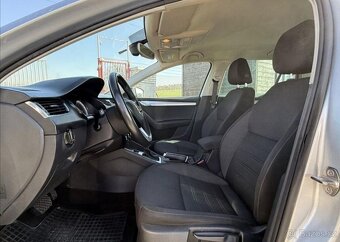 Škoda Octavia 1,6 TDI 85kW DSG Style Combi nafta automat - 9
