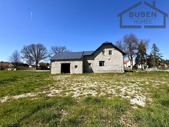 Dvougenerační RD (2 x 4+kk) užitná plocha  280 m2 , zahrada  - 9