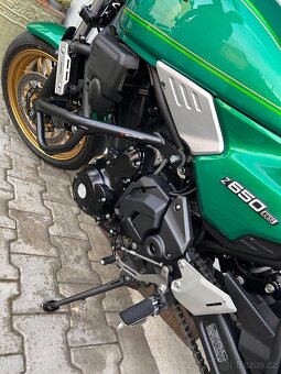 Kawasaki Z650 RS - 9