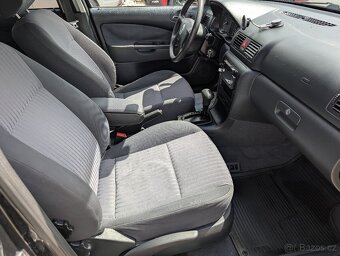 ŠKODA OCTAVIA I COMBI 2.0i 85kW AUTOMAT NOVÁ STK - 9