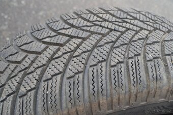 Š.Karoq, S.Ateca – Zánovní zimní komplet 215/60R16 - 9