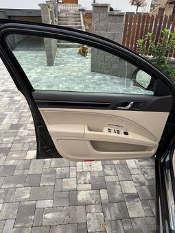 Skoda Superb L&K 4x4 3.6 V6 - 106 000km - TOP stav - 9