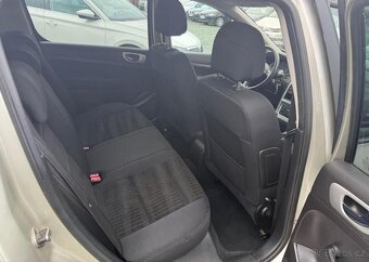 Peugeot 307 1.6i KLIMA benzín manuál 80 kw - 9
