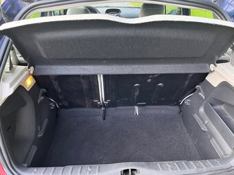 Prodám Citroën C3 1.4i, r. v. 2004 –Garážovano - 9