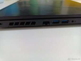 Acer Nitro 5 - 9