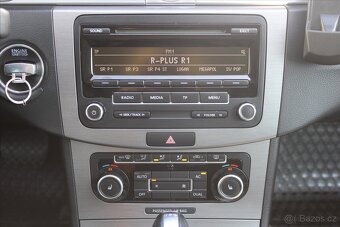 Volkswagen Passat 2.0 TDI 125kW DSG HIGHLINE (2011) - 9