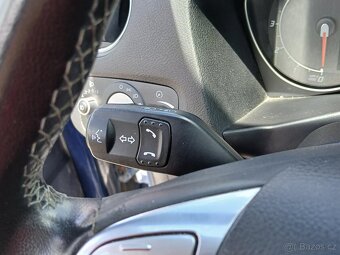 Ford Mondeo 1.6 TDCI ,  85 kW nafta, 2011 - 9