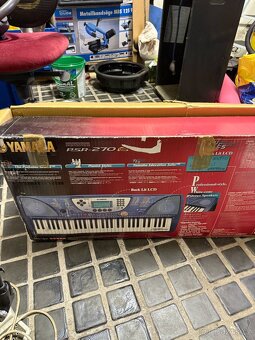 Elektronický keyboard Yamaha PSR-270 - 9