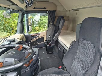 Actros - 9