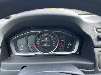 Volvo V70 2.0 D2 FACELIFT 2015 - 9