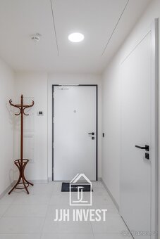 Pronájem moderního 1+kk v projektu Neugraf, 33 m2 – Smíchov, - 9