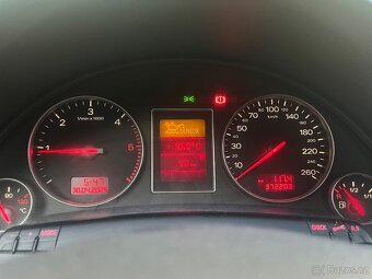 Audi A4B6 sline Quattro avant 1.9 96kw - 9