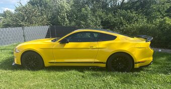 Ford Mustang V8 evropský model . Manuál Remus - 9