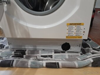 Vestavná pračka Whirlpool 60cm - 9