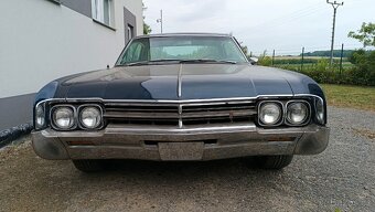 Oldsmobile delta 88 - 9