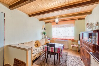 Prodej poctivé chatky v Sedlnicích - 9