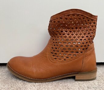 Damske kotnikove boty zn.Levi’s - 9