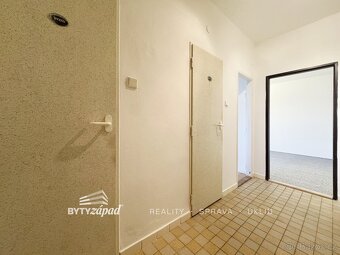 Pronájem bytu o dispozici 1+1 a o velikosti cca 34 m² v Plzn - 9