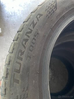 Letní pneu 215/55/17 Bridgestone 90% - 9