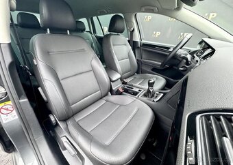 Volkswagen Golf manuál benzín 110 kw 2017 - 9