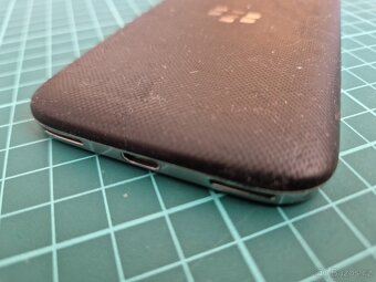 Blackberry classic - 9