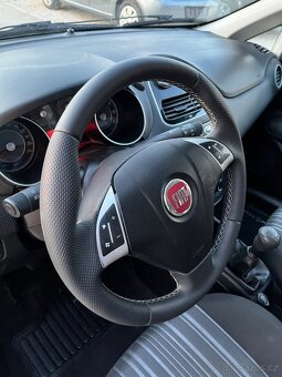 Fiat Punto 1.3 Multijet = r.v 2012, Bez korozie = - 9
